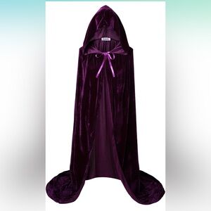 NWT unisex, adult, hooded cloak, velvet cape Size L
